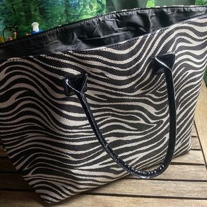 Zebra purse